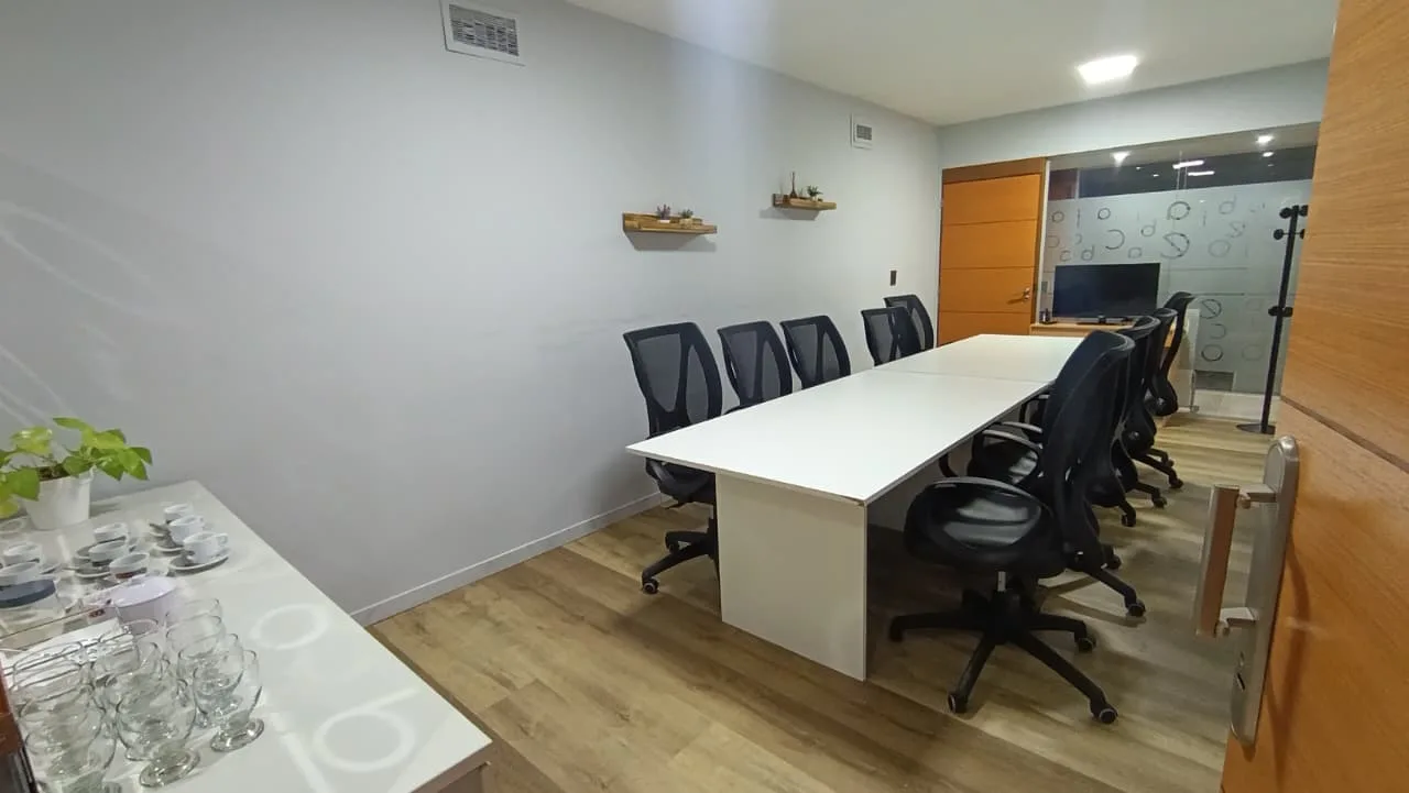 Sala 925 - Piso 9