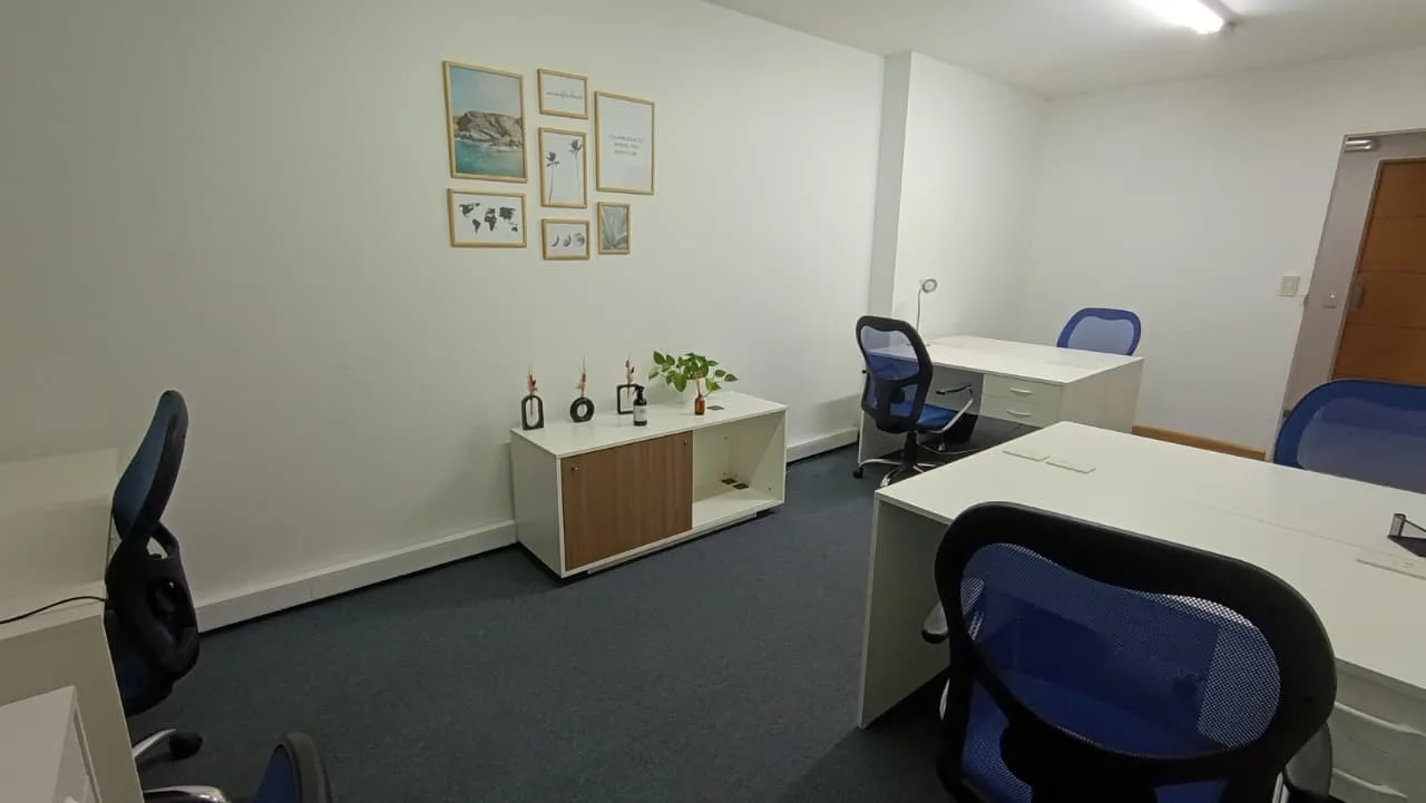 Oficina 906 - Piso 7